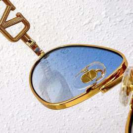 Picture of Valentino Sunglasses _SKUfw75731598fw